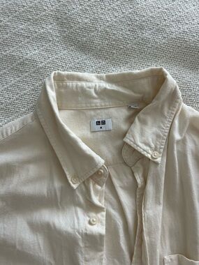Uniqlo Off-White Cotton Button-Down Shirt